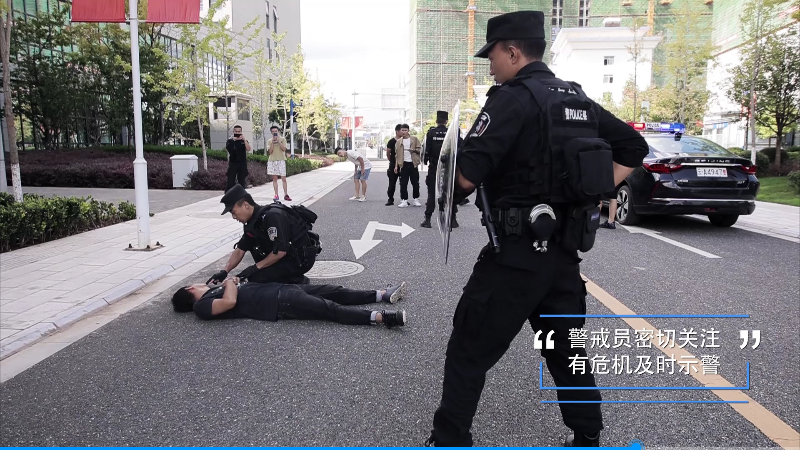 云南昆明五华 “精细警务”打造群众满意110(组图)