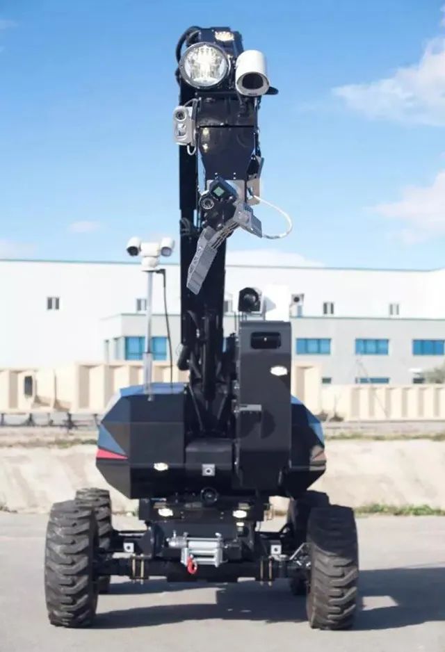 18米还可活动的机器人，是你的浪漫吗？