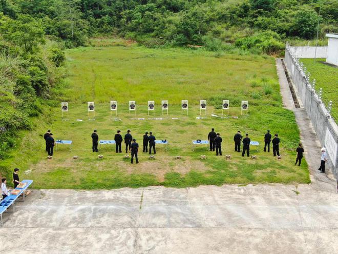 警察射击场图片