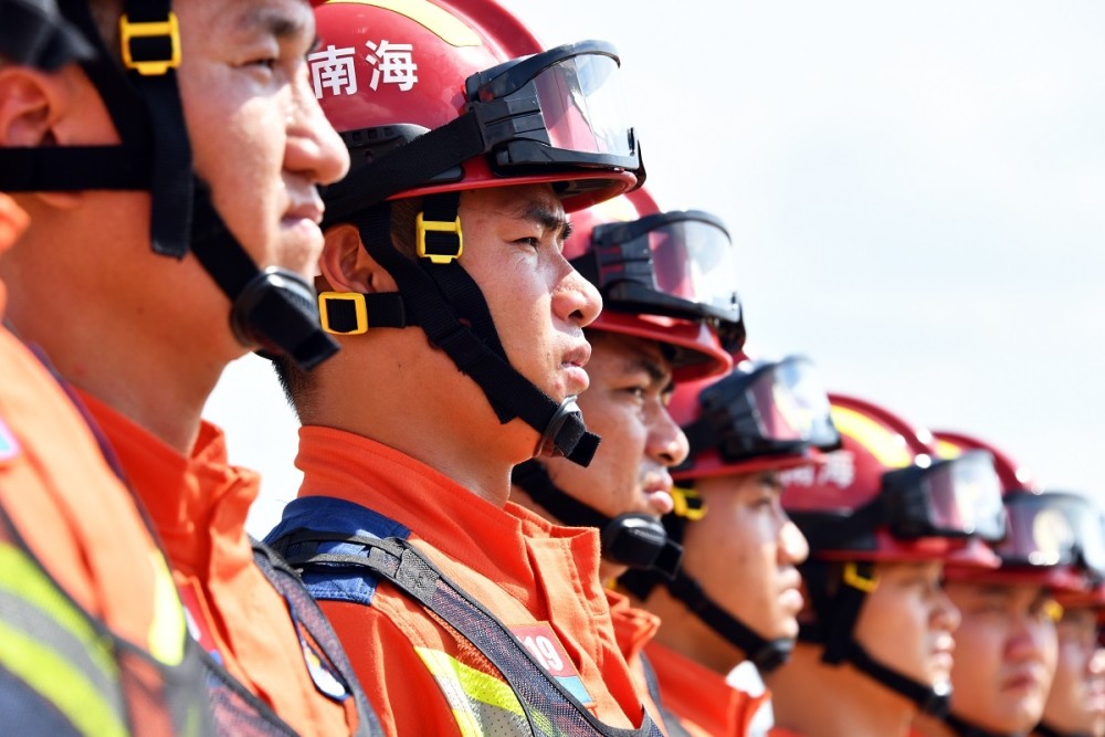 备战汛情！海南省消防救援总队开展跨海增援实战拉动集结演练(组图)