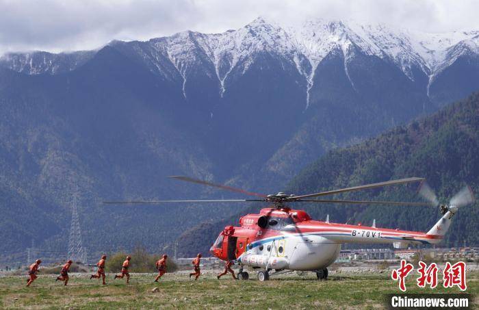 西藏林芝森林消防打造高原“空地一体”救援体系(组图)