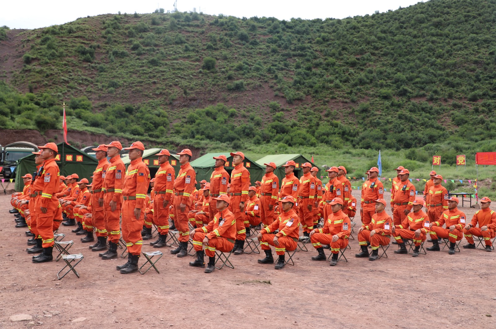 西藏昌都市森林消防支队开展2022年度野外驻训暨备战“火焰蓝”比武动员部署会(组图)