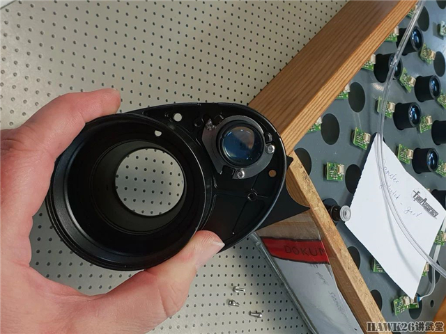 访问德国视得乐公司 望远镜瞄准镜要经过多少制造工序？（附视频）