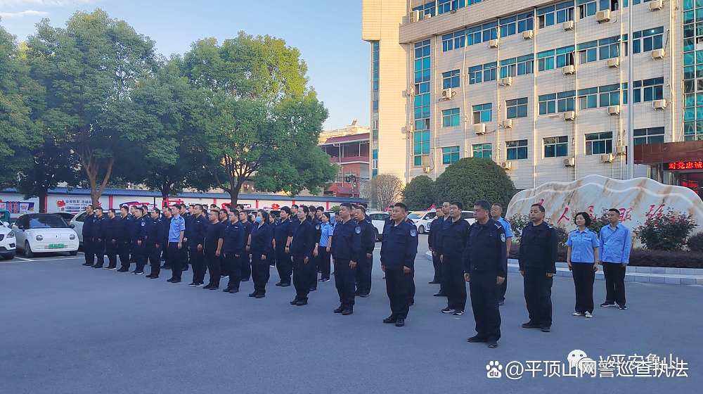 河南平顶山：晨练夜学提素质 实战练兵铸铁军(组图)