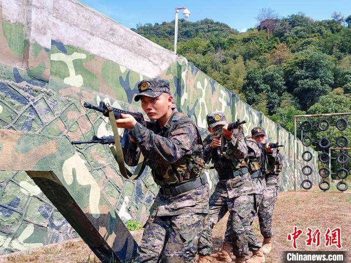 武警福建省总队三明支队“00后”新兵训练剪影(组图)