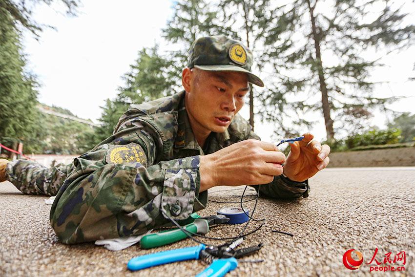 无声战场的较量！直击云南武警信息通信专业比武竞赛现场(组图)