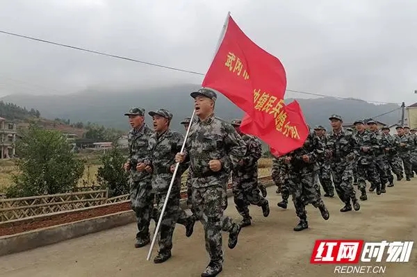 湖南武冈市民兵开展应急演练 提高遂行多样化任务能力水平(组图)