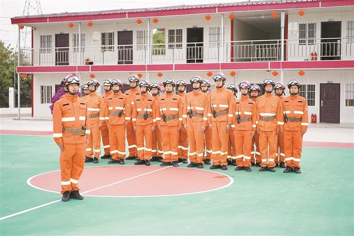 广东深圳森林消防锻造提升综合救援能力(图)
