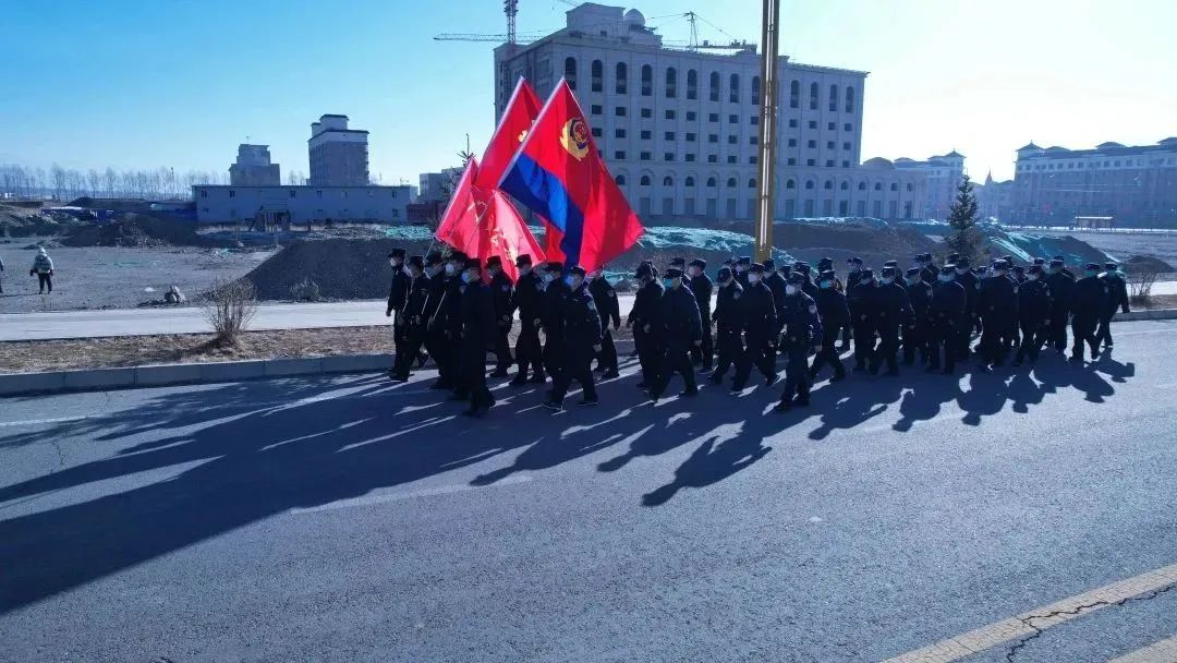 青海门源公安：立足实战锤炼精兵 矢志强警展现雄风(组图)