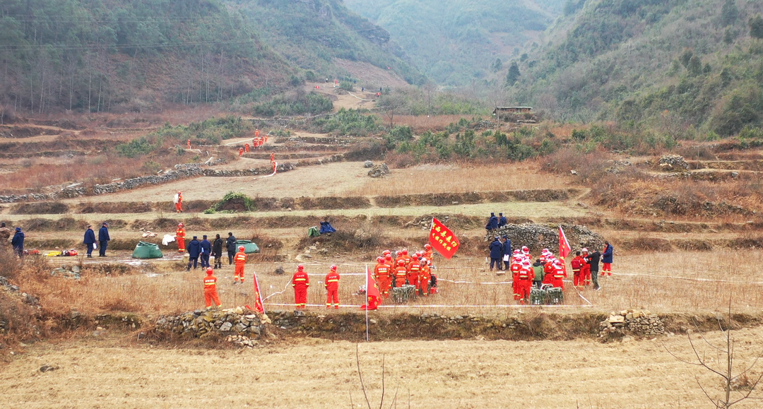 四川越西开展森林草原防灭火技能大比武活动(组图)