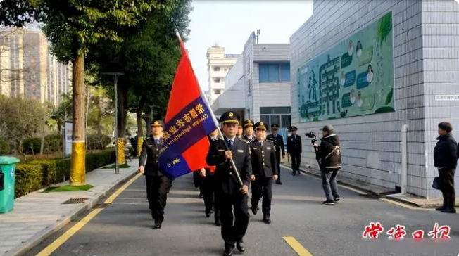 “执法蓝”亮相！湖南省常德市农业执法人员换装(组图)