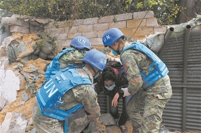 中国第21批赴黎维和建筑工兵分队开展“蓝盔救援-2023”抗震救援演练(组图)