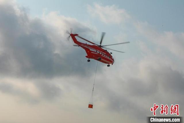 云南昆明航空救援支队开展直升机吊网训练 应对多灾种救援(组图)