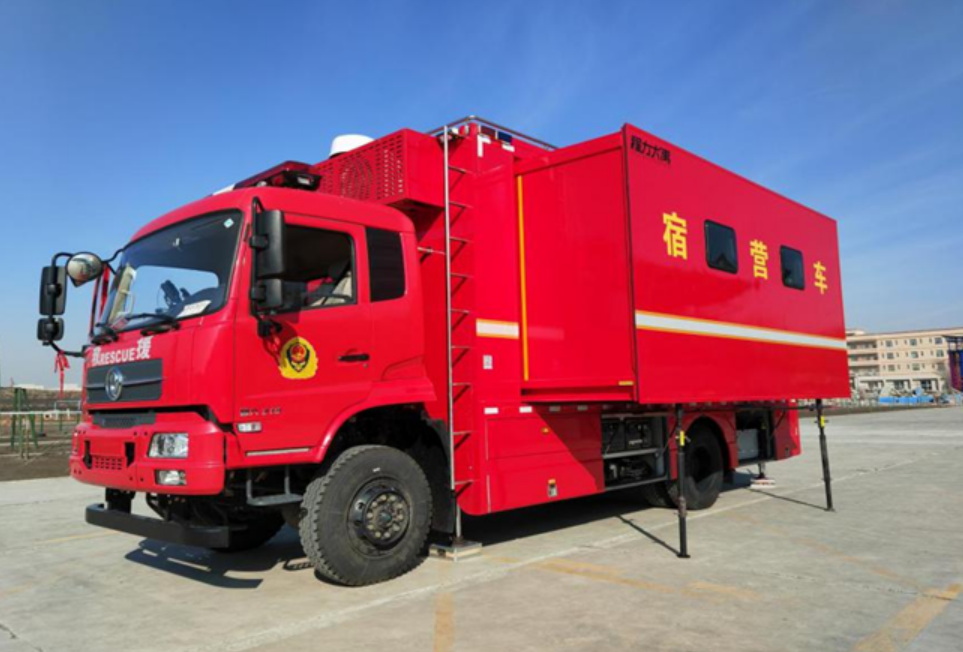 新疆森林消防总队首辆宿营车正式“入列”(图)