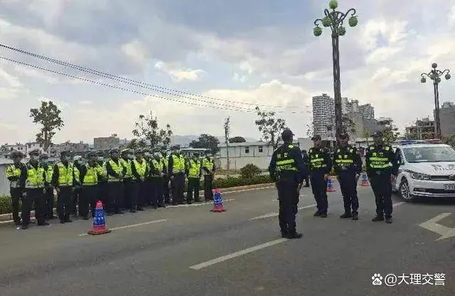 云南大理州教官组走进宾川 “以练为战 以战促训 ”开展警务实战大练兵(组图)