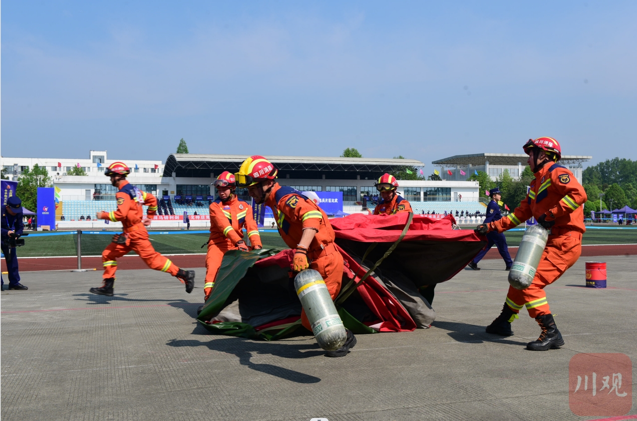 四川省消防救援队伍冬季练兵片区比武圆满落幕(组图)