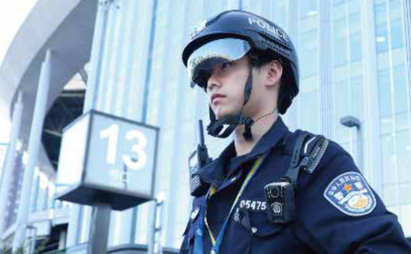 秒变超级战警！中国首款批量供应成建制装备警用智能头盔——光启警用智能头盔