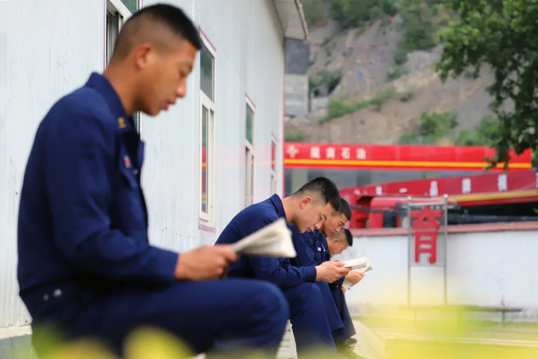 甘肃陇南森林消防多措并举助力消防员实现“考学梦”(组图)