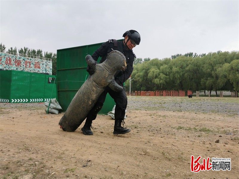 2023河北省公安特警大比武在唐山举行(组图)