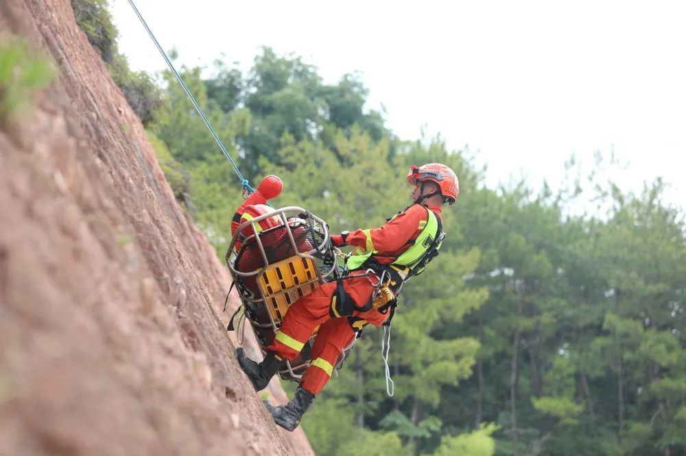 现场直击→福建龙岩这场实战化演练很“硬核”！(组图)