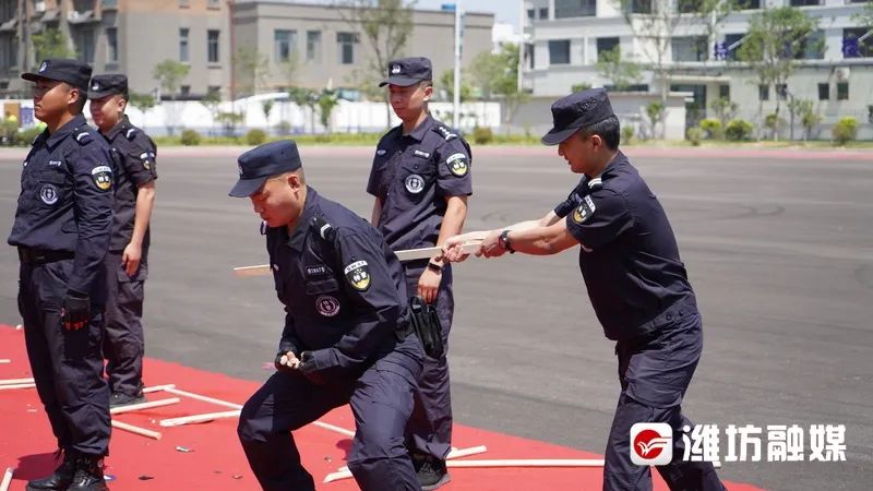 山东潍坊：超燃！警务实战亮出真功夫(组图)