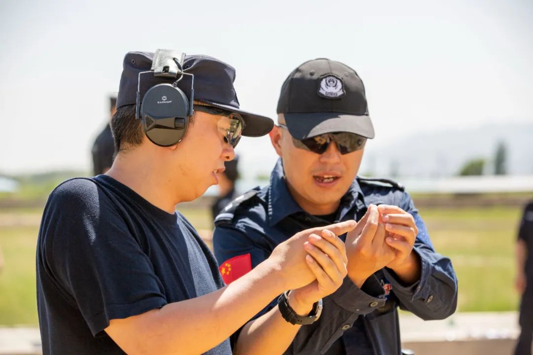 全警实战大练兵丨以训促战 宁夏西夏公安开展全警实弹射击训练(组图)