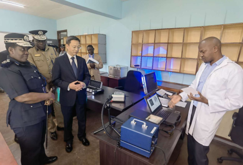中国援助马拉维警用实验室举行交接仪式(组图)