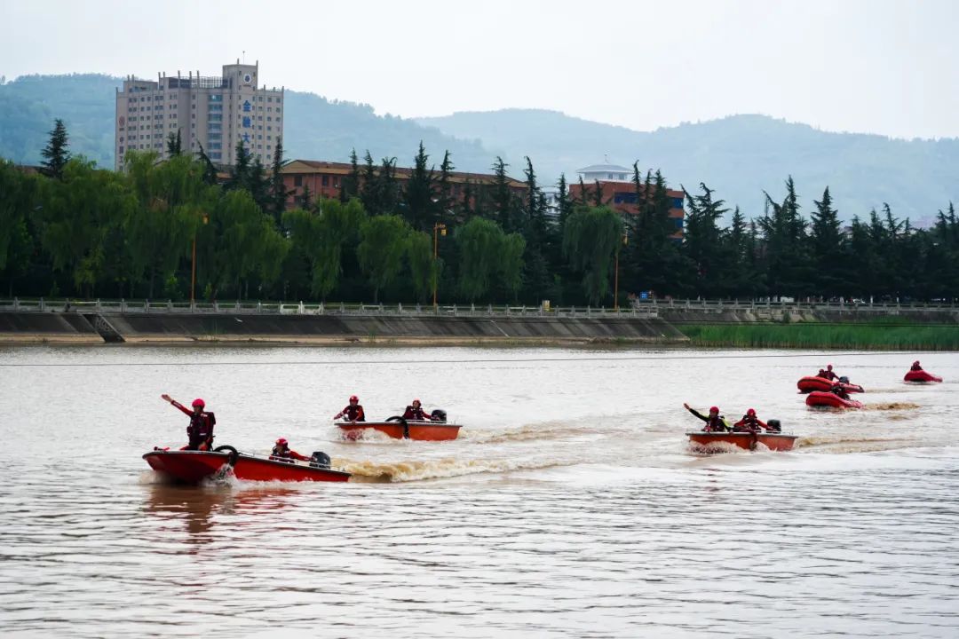 甘肃省平凉市政府开展2023年水域救援实战化演练(组图)