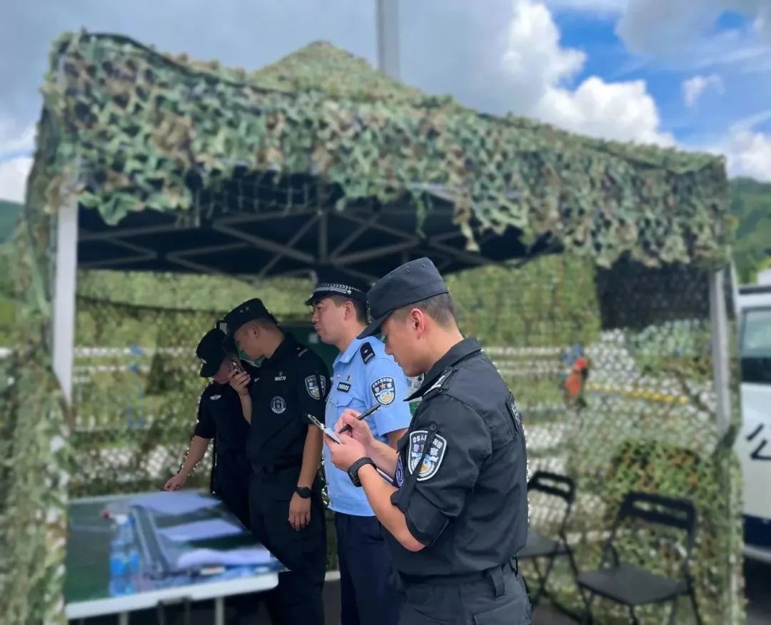 直击现场！福建宁德公安特警跨区域拉动增援实战演练重磅来袭(组图)