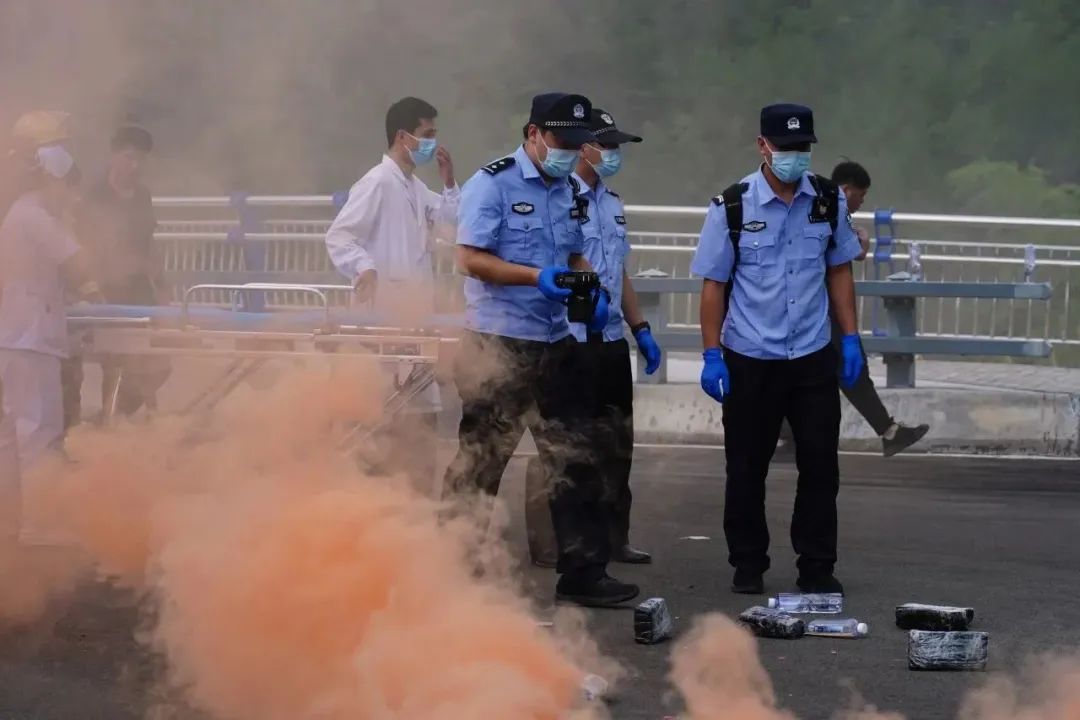 直击现场！福建宁德公安特警跨区域拉动增援实战演练重磅来袭(组图)