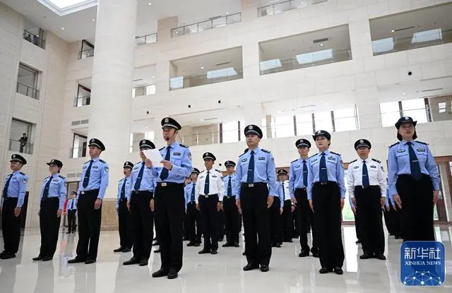 中国警队应邀赴塞尔维亚开展中塞警务联合巡逻活动(组图)