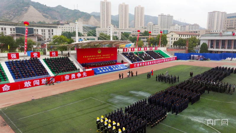 甘肃省举行监狱戒毒人民警察岗位实战大练兵成果集中汇报演练(组图)