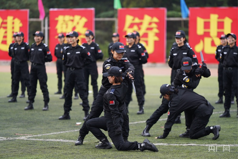 甘肃省举行监狱戒毒人民警察岗位实战大练兵成果集中汇报演练(组图)