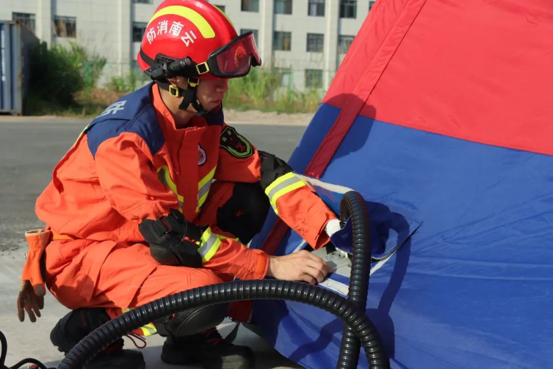 云南西双版纳州消防救援支队组织地震救援实战拉动演练(组图)
