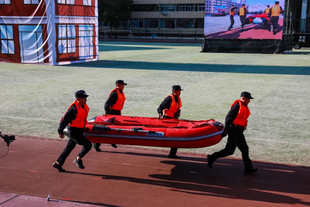 陕西省公安机关应急保障拉动演练在榆林举行(组图)