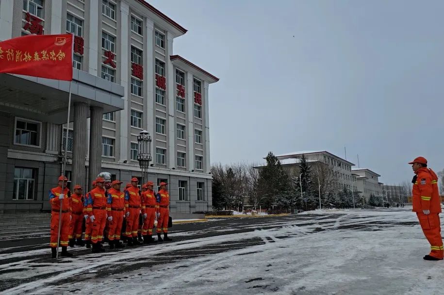 黑龙江省哈尔滨市森林消防支队严密组织“龙威-2023”地震救援应急演练(组图)