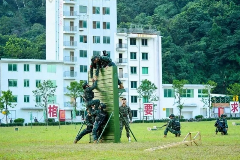 “枪王”对决！多图直击武警广东总队岭南腹地实战化训练现场(组图)