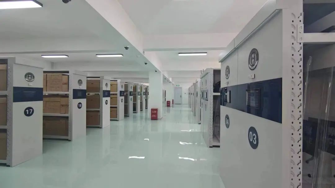 宁夏银川特警建成全区首家智能化应急装备物资管理中心，提升警务保障效率(组图)