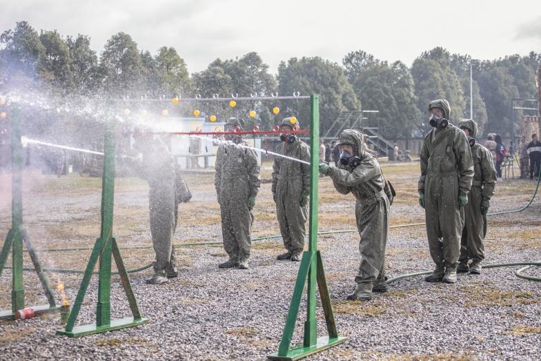 武警贵州总队机动支队:打响新年“第一枪”(组图)