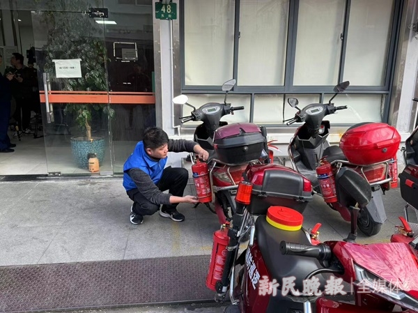 上海社区微型消防站“升级版”：有人有车有装备，救早救小救初期(组图)