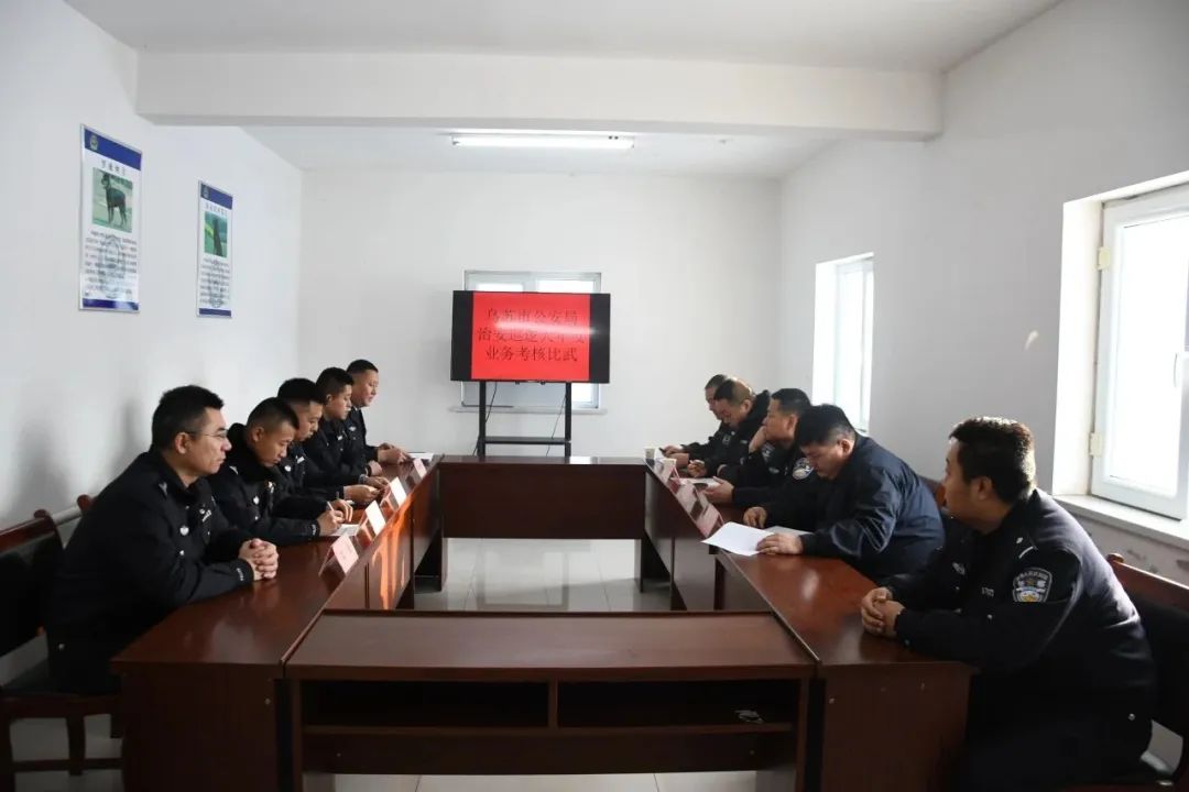 新疆乌苏市公安局开展治安巡逻犬年度业务考核比武工作(组图)