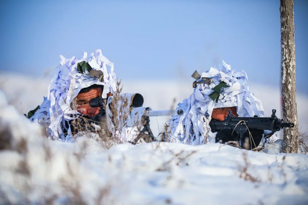 实战实训，看新疆武警特战队员寒冬淬火(组图)