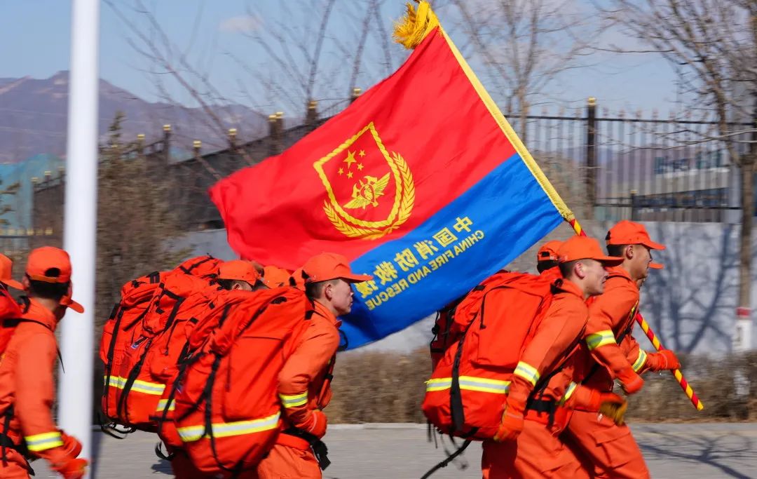 内蒙古消防救援总队训练与战勤保障支队组织开展应急救援战勤保障实战拉动演练(组图)