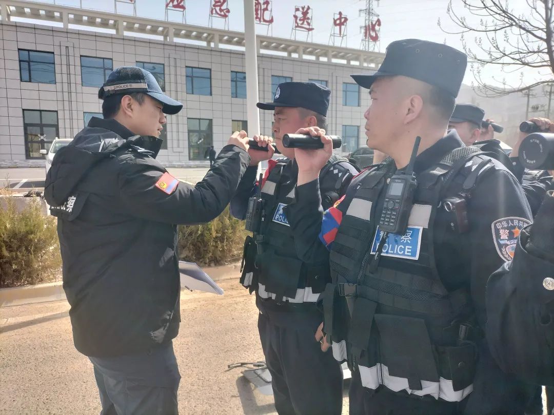 青海省公安厅考核组深入海东开展警务实战训练考核(组图)