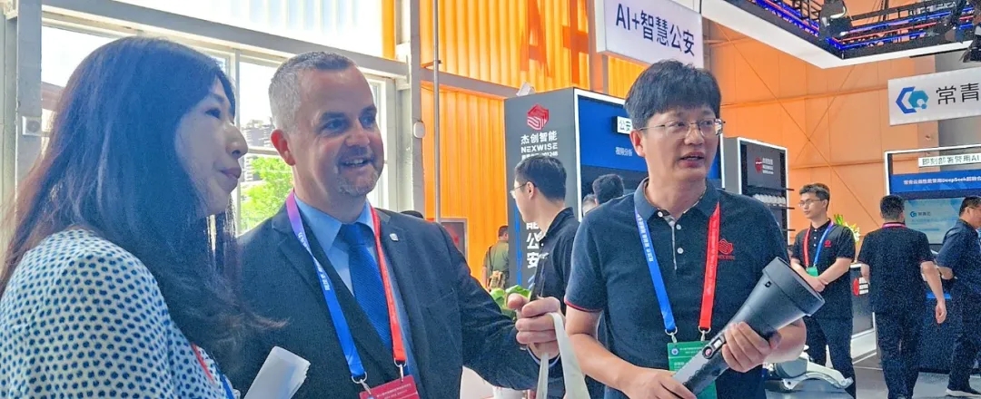 警博会黑科技｜AI电磁抓捕网、火出圈的“杰创哮天犬”来了！