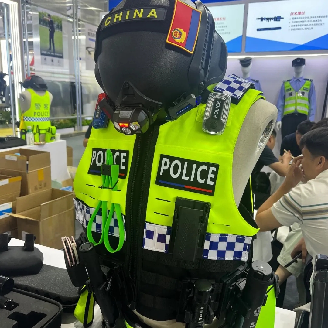 警博会新品丨“赤焰”攻防一体棍