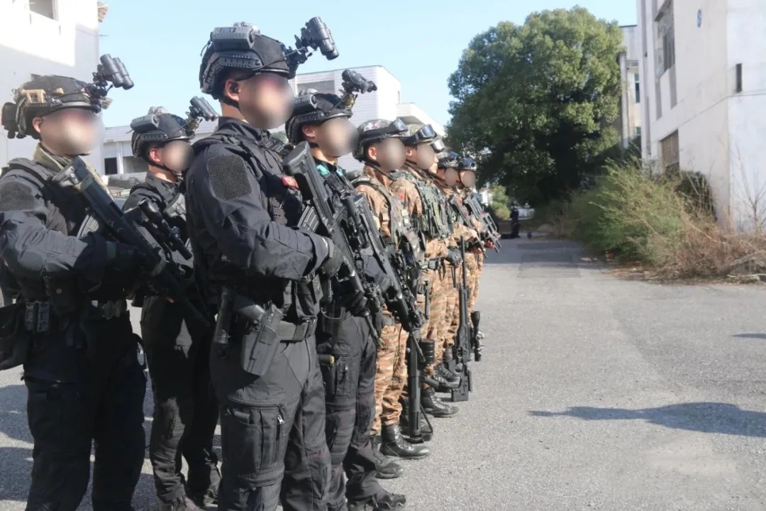 天眼赋能 维和亮剑！单兵一体化作战系统亮相警博会