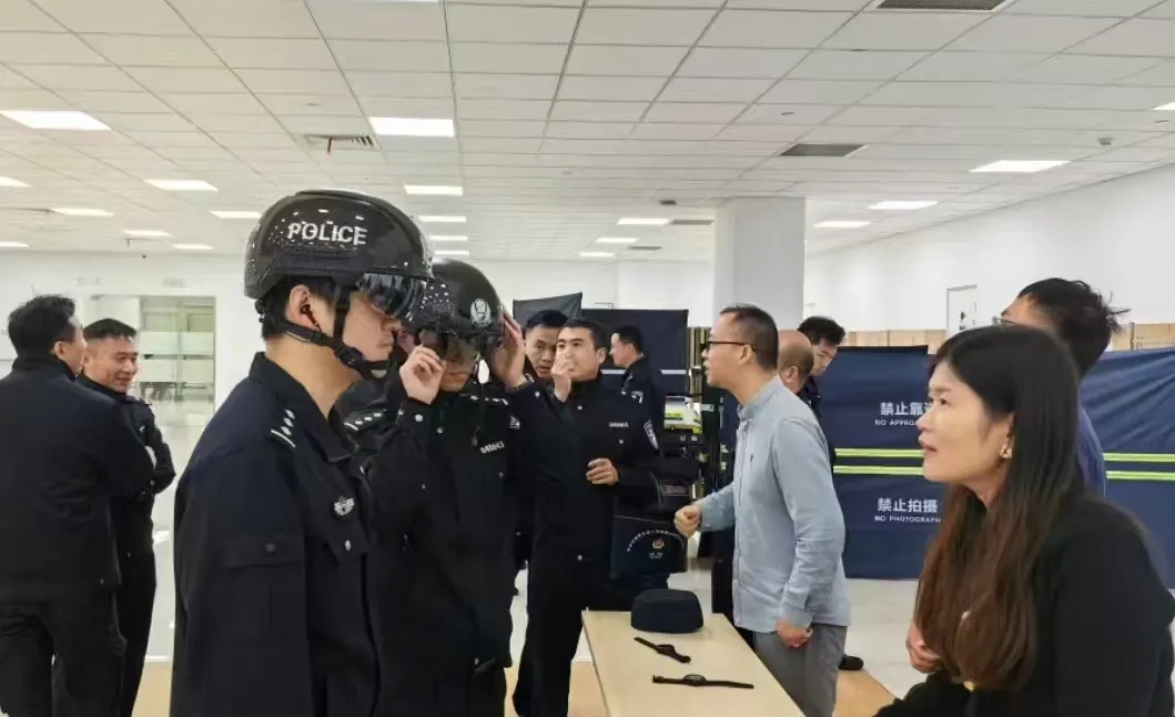 多警种全域适配：光启智能头盔打造移动警务“超级战警”
