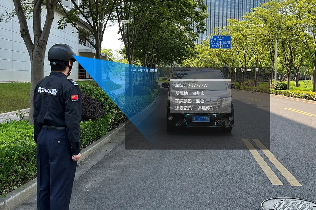 浙江湖州公开特警新装备：钜星X3警用智能头盔