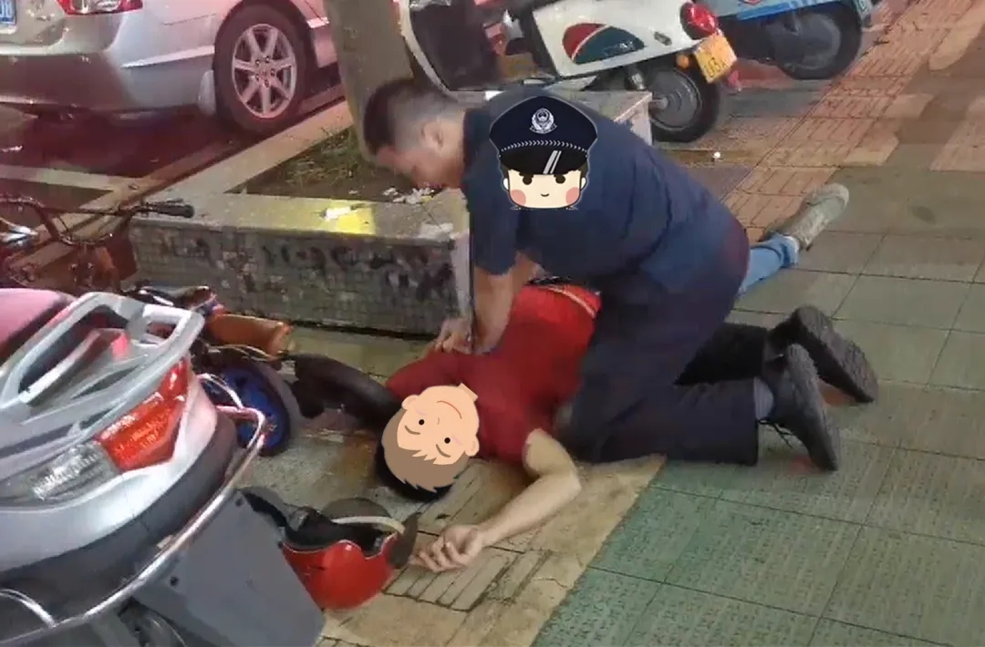 科曼AED+急救培训显成效！化州民警街头成功施救心脏骤停市民